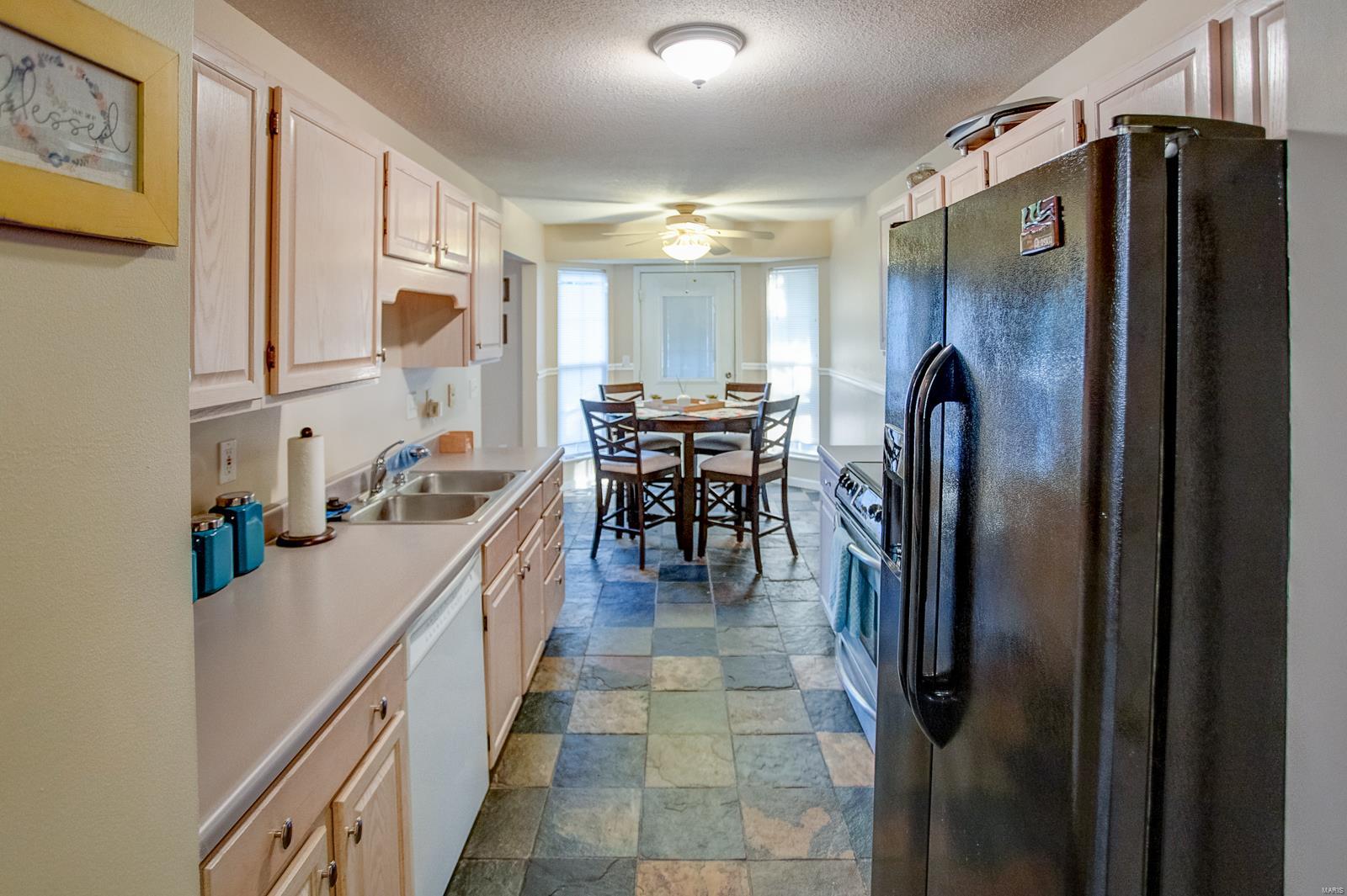 3240 Hunters Way Shiloh, IL 62221 - Photo 16 of 31 Gallery Image 16