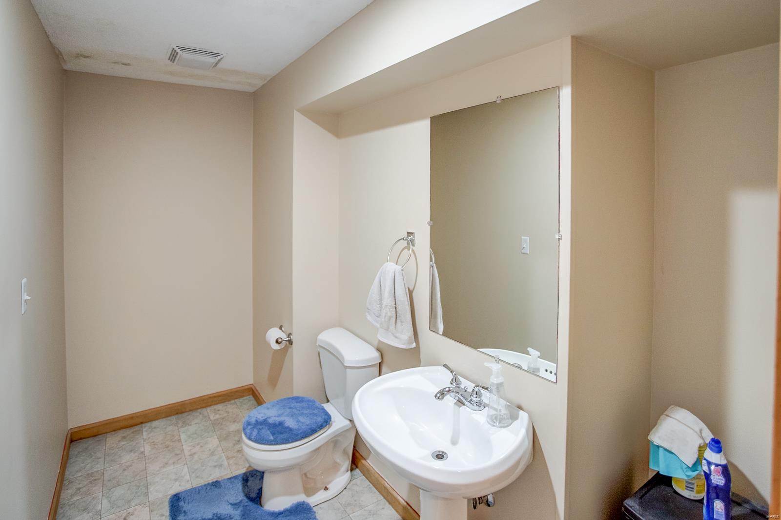 3240 Hunters Way Shiloh, IL 62221 - Photo 28 of 31 Gallery Image 28