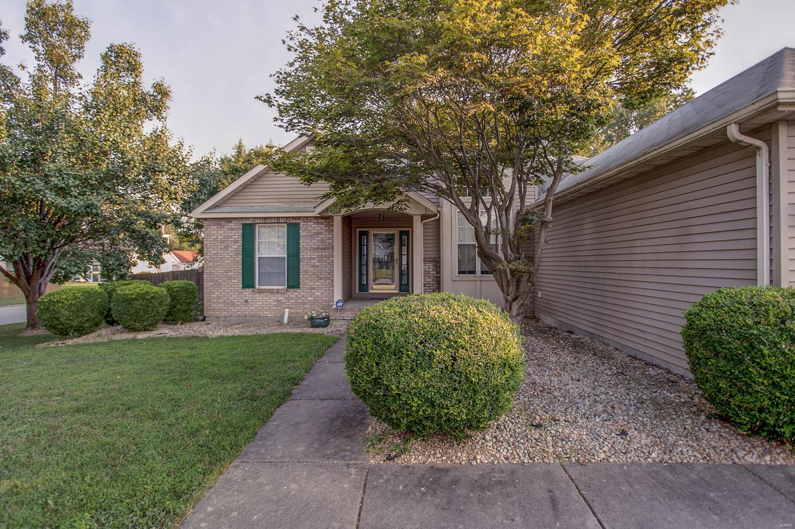 3240 Hunters Way Shiloh, IL 62221 - Photo 4 of 31 Gallery Image 4