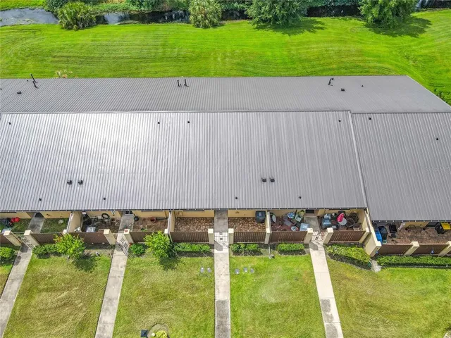 a view of an outdoor space and a yard