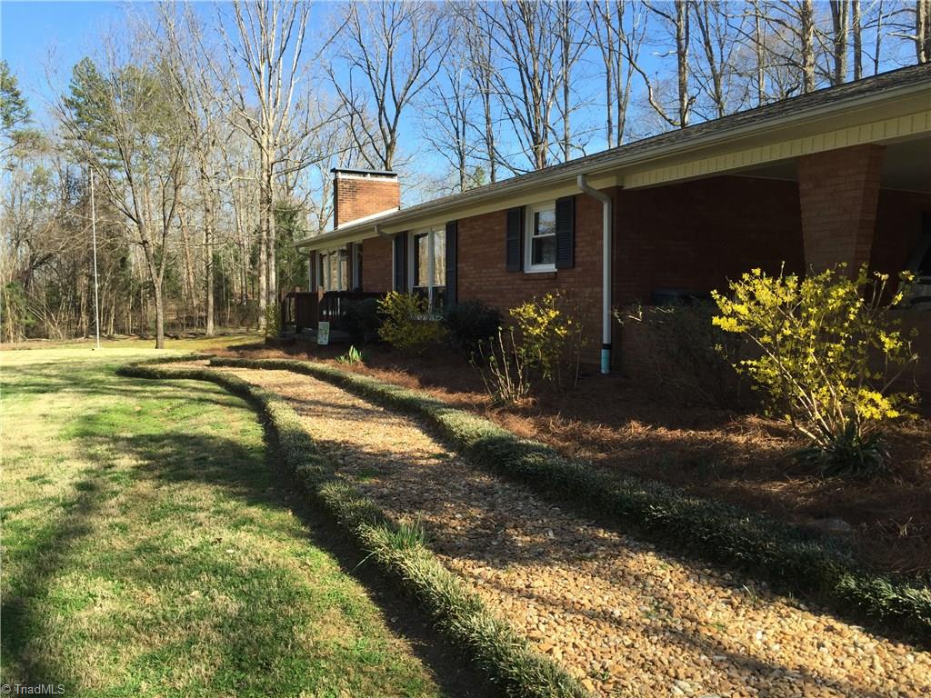 260 Williams Road Mocksville, NC 27028 - Photo 4 of 29 Gallery Image 4