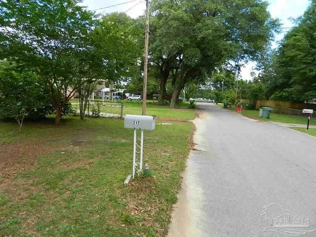 $1,495 | 212 Charleston Drive, Pensacola, FL 32534