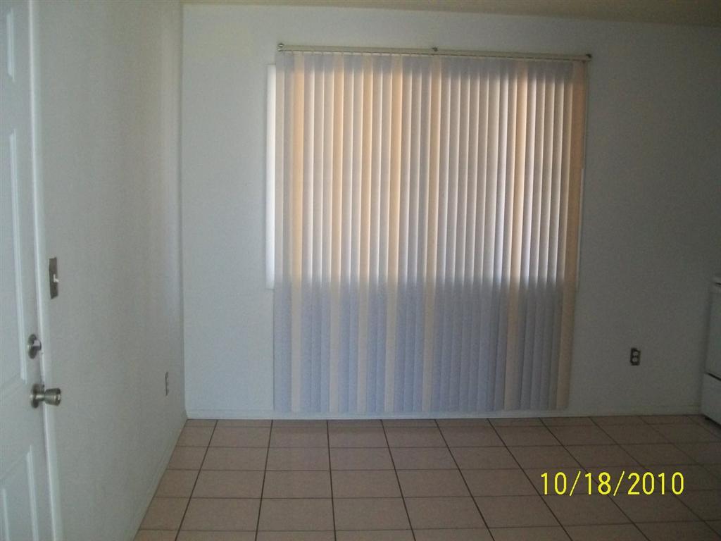 5228 West Coronado Road Phoenix, AZ 85035 - Photo 5 of 10 C:\fakepath\Picture 017 (Large)