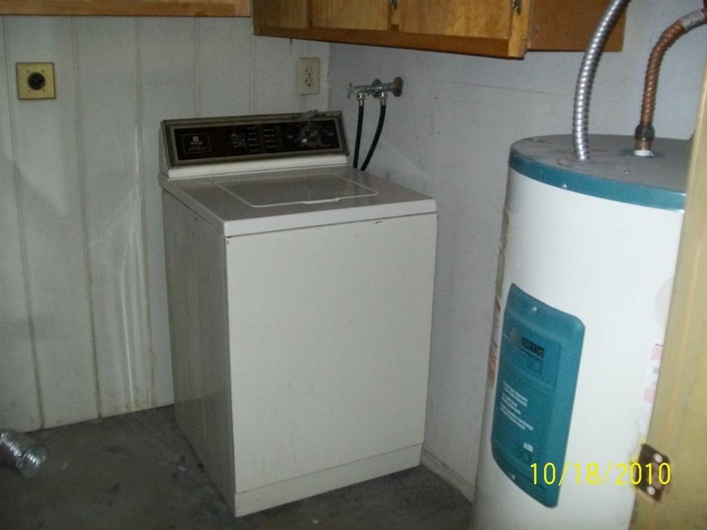 5228 West Coronado Road Phoenix, AZ 85035 - Photo 9 of 10 C:\fakepath\Picture 037 (Large)