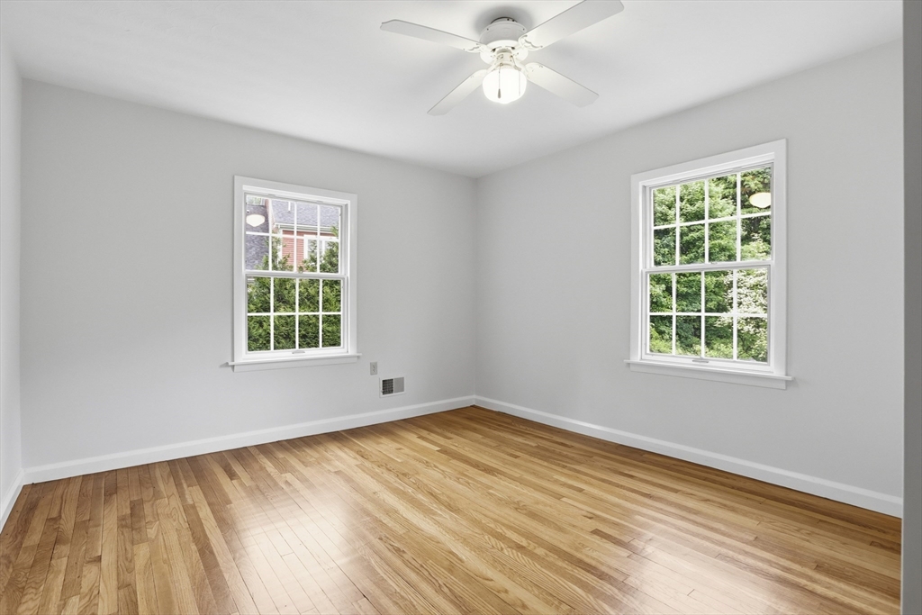 106 Concord Road Bedford, MA 01730 - Photo 23 of 38