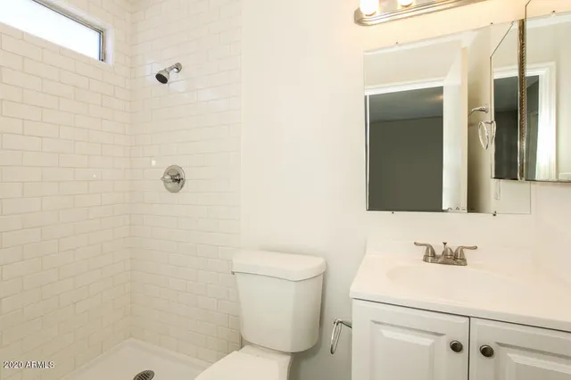 $1,910 | 17833 North 49th Avenue, Glendale, AZ 85308