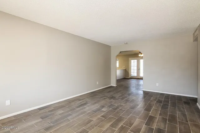 $1,910 | 17833 North 49th Avenue, Glendale, AZ 85308