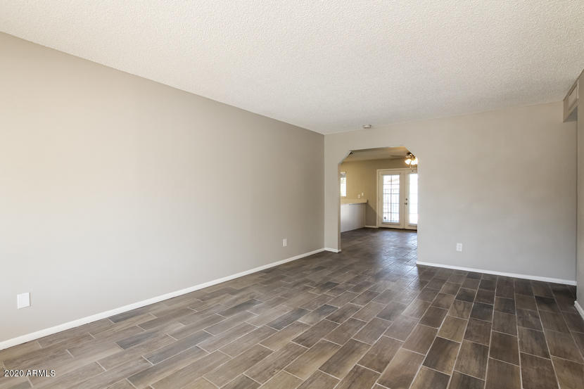 17833 North 49th Avenue Glendale, AZ 85308 - Photo 2 of 16 P3212979-02-Living Area-658876