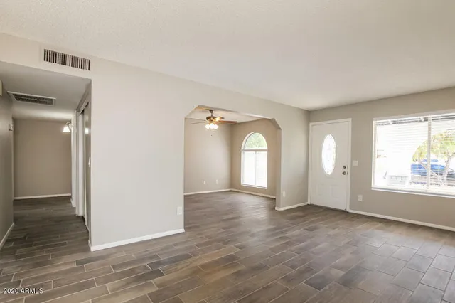 $1,910 | 17833 North 49th Avenue, Glendale, AZ 85308