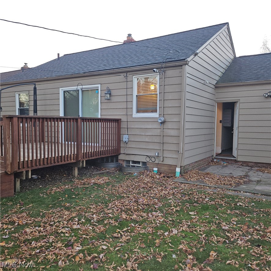 1643 Overbrook Road Cleveland, OH 44124 - Photo 16 of 21 deck