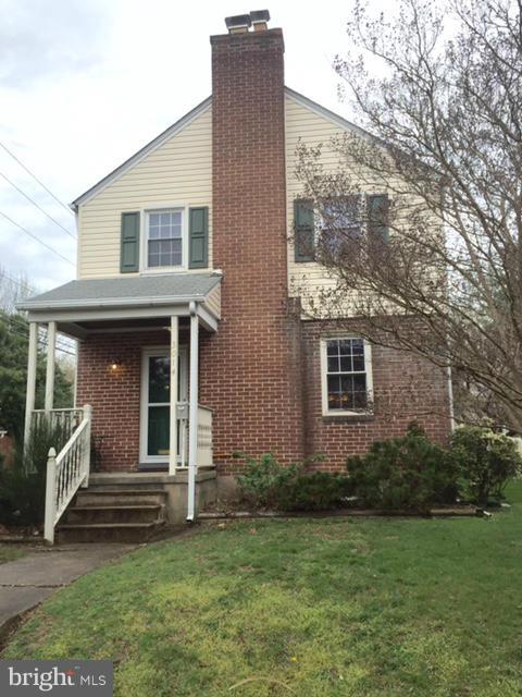 3014 Dunmurry Road Baltimore, MD 21222 - Photo 1 of 24 a house view with a garden space