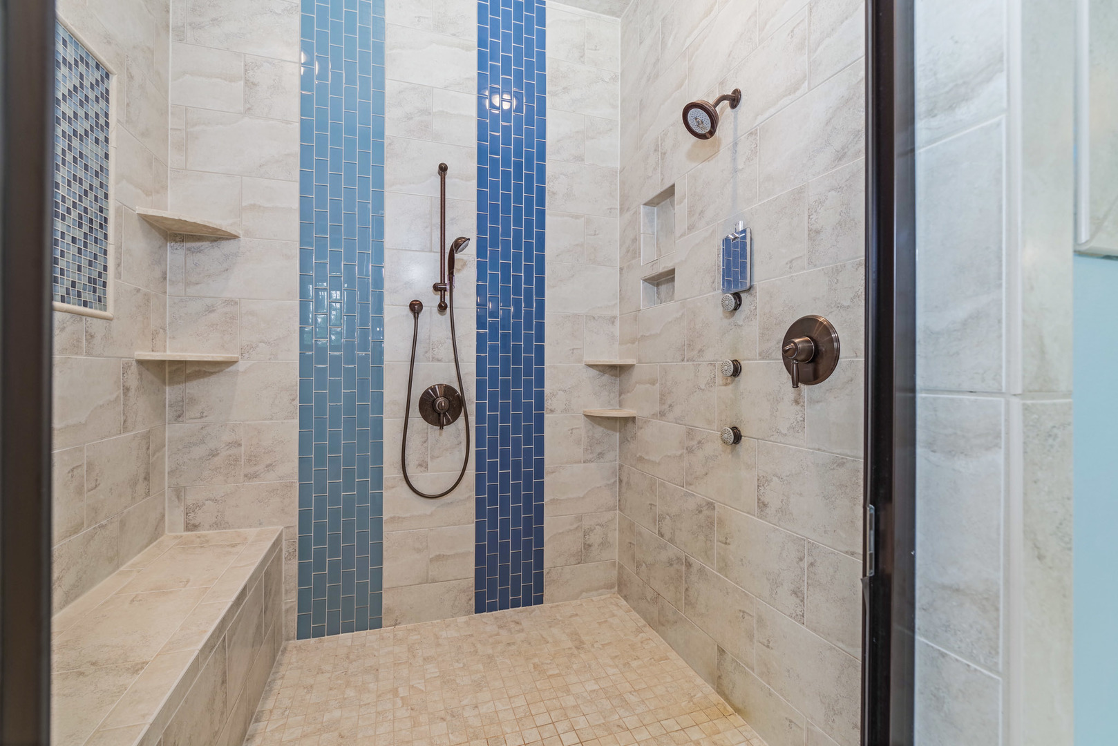 10470 Sturbridge Road Bloomington, IL 61705 - Photo 29 of 75 a bathroom with a shower