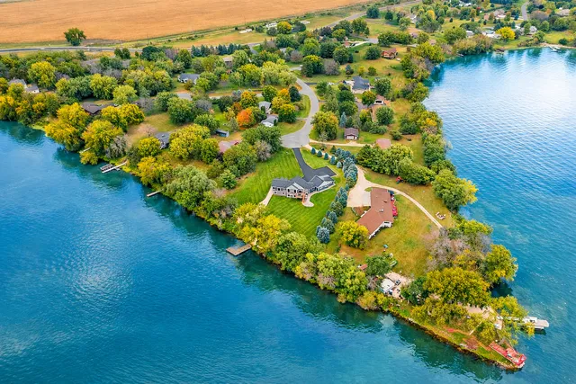 $1,499,000 | 29430 Endress Way, Cannon Falls, MN 55009