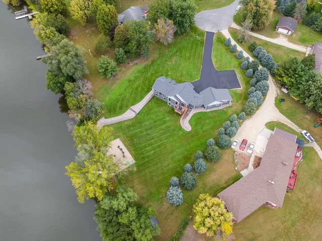 $1,499,000 | 29430 Endress Way, Cannon Falls, MN 55009
