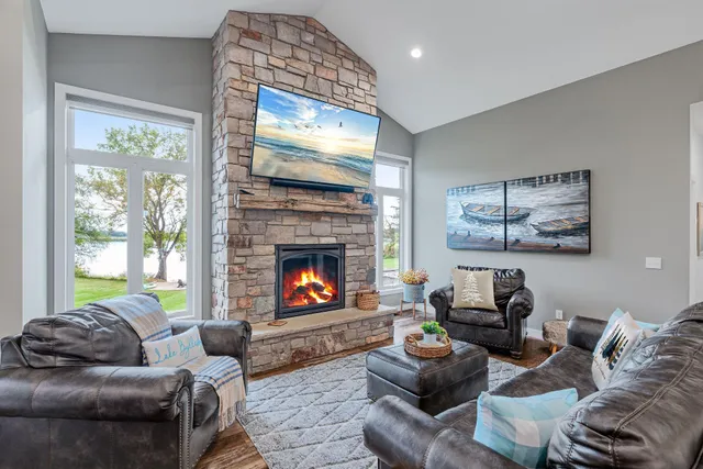 $1,499,000 | 29430 Endress Way, Cannon Falls, MN 55009
