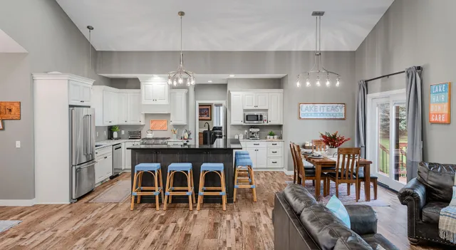 $1,499,000 | 29430 Endress Way, Cannon Falls, MN 55009