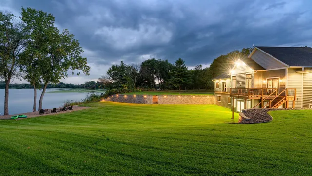 $1,499,000 | 29430 Endress Way, Cannon Falls, MN 55009