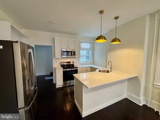 $2,400 | 41 West 5th Street, Unit 1, New Castle, DE 19720