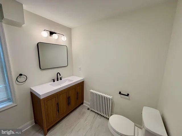 $2,400 | 41 West 5th Street, Unit 1, New Castle, DE 19720