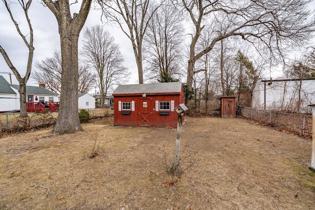 35 Sargon Street Springfield, MA 01104 - Photo 18 of 19