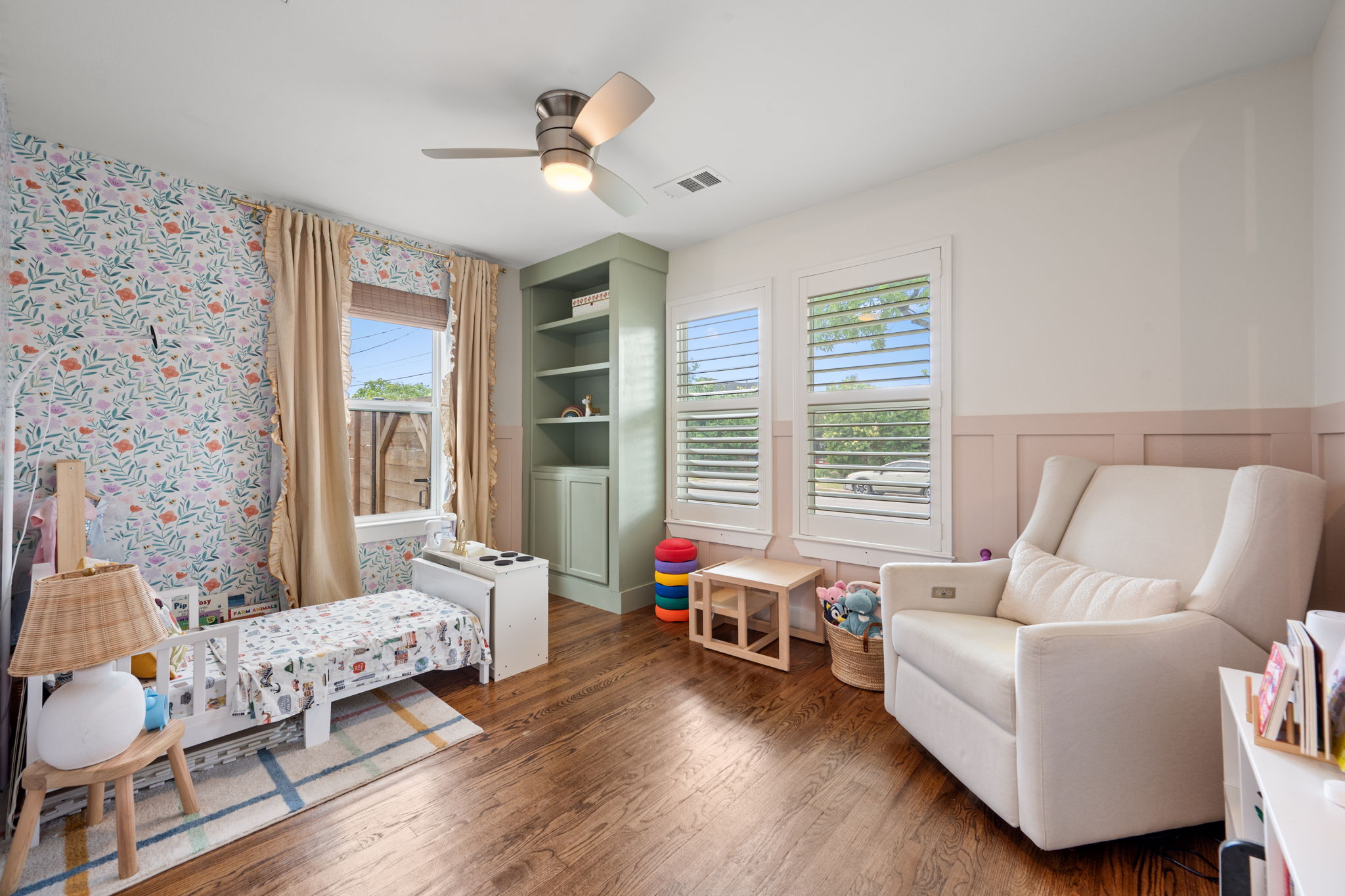 1214 Stobaugh Street Austin, TX 78757 - Photo 8 of 15