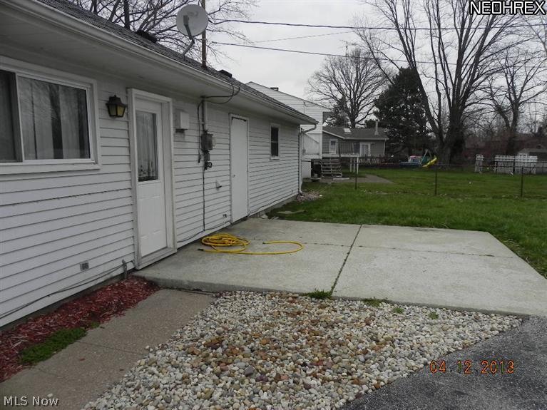 2014 Aspen Run Road Sandusky, OH 44870 - Photo 11 of 12 Gallery Image 11