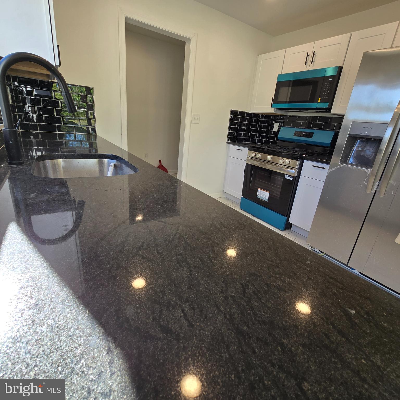 38 Richards Avenue Pine Hill, NJ 08021 - Photo 8 of 25