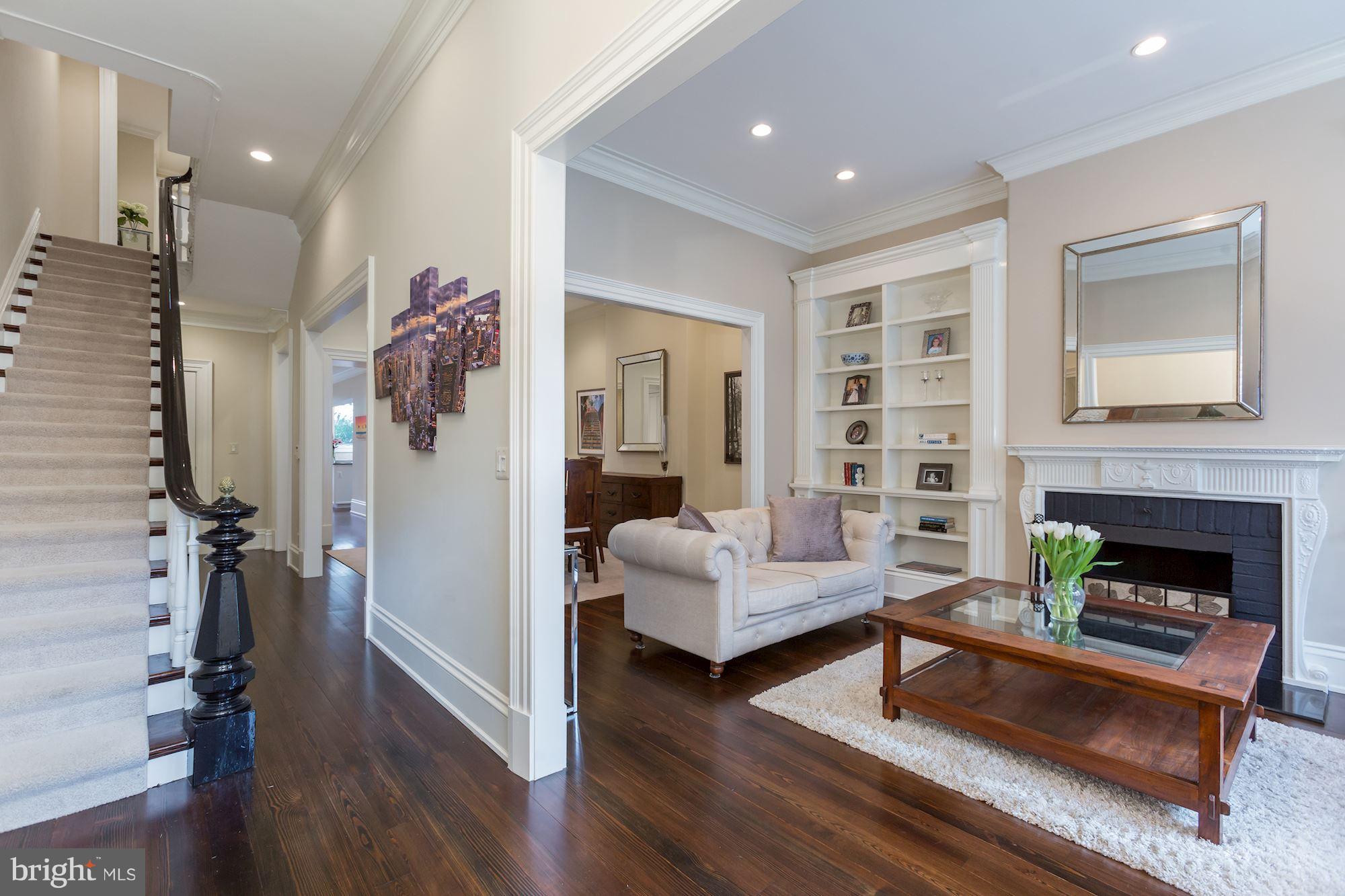 3007 P Street Northwest Washington, DC 20007 - Photo 3 of 27 Foyer