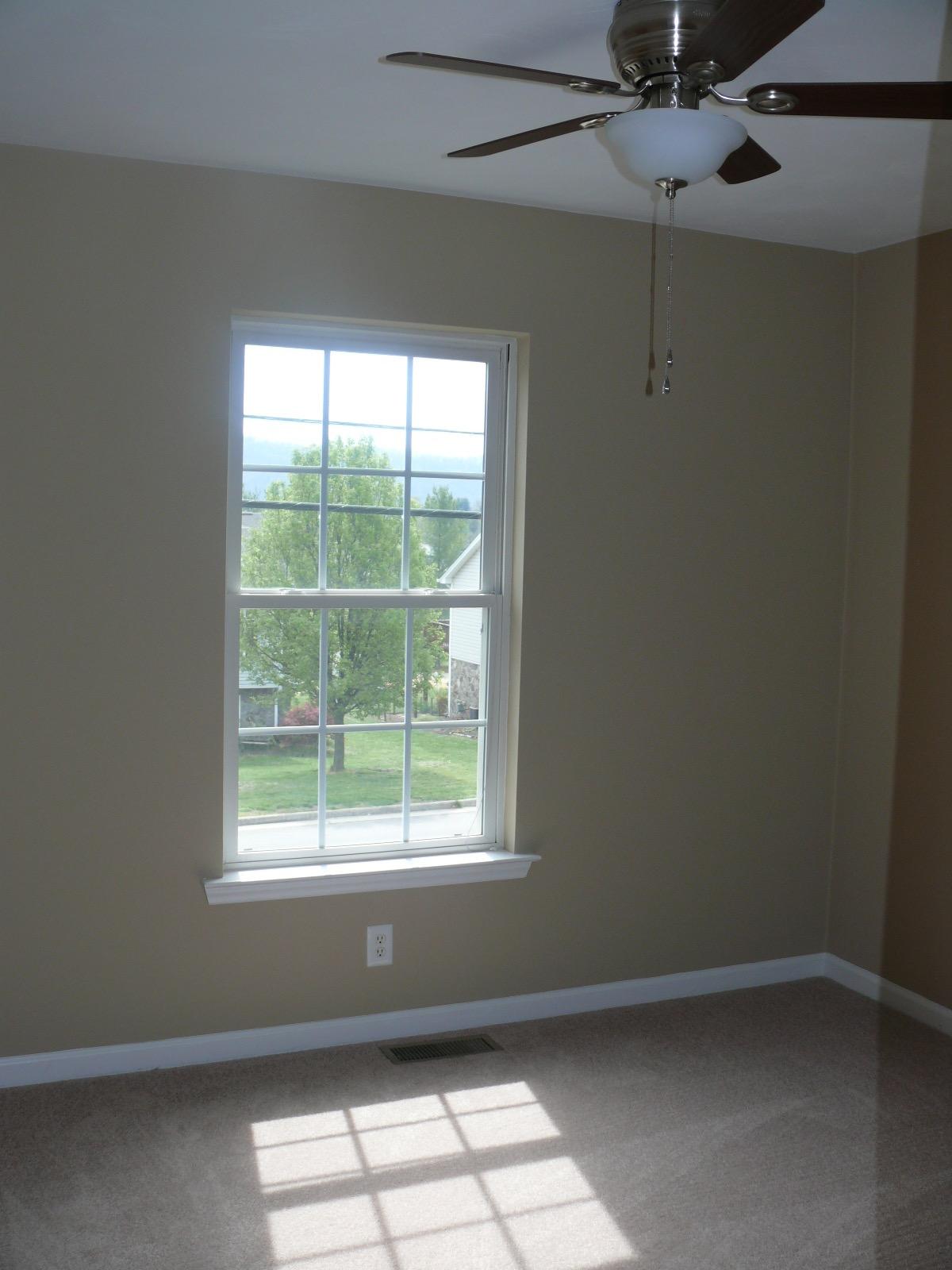 5904 Huntridge Road Roanoke, VA 24019 - Photo 14 of 43 P1100869