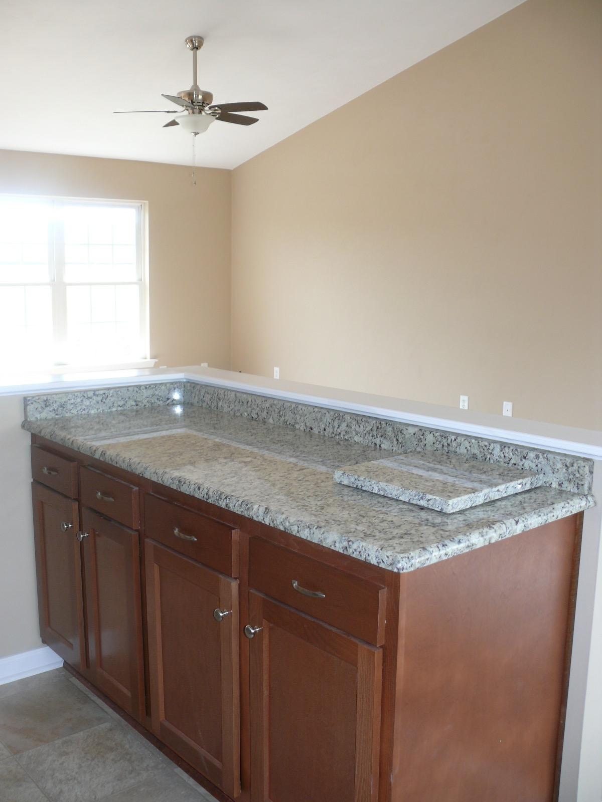 5904 Huntridge Road Roanoke, VA 24019 - Photo 8 of 43 P1100863