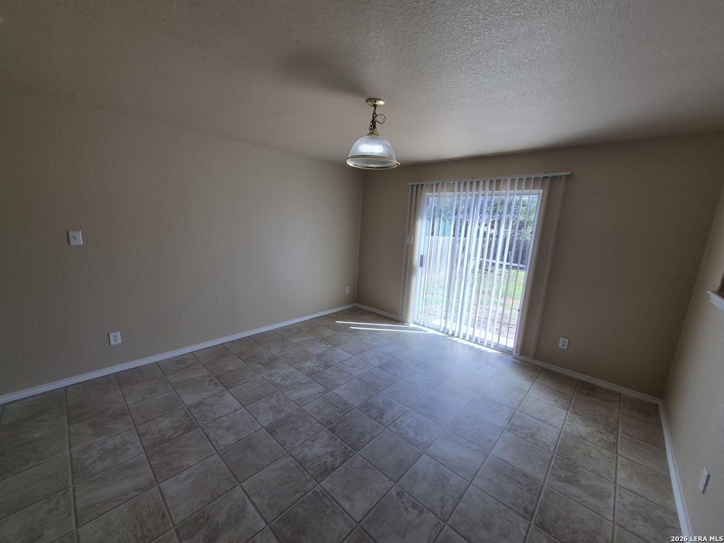 3954 Key W Way Converse, TX 78109 - Photo 9 of 38 Gallery Image 9