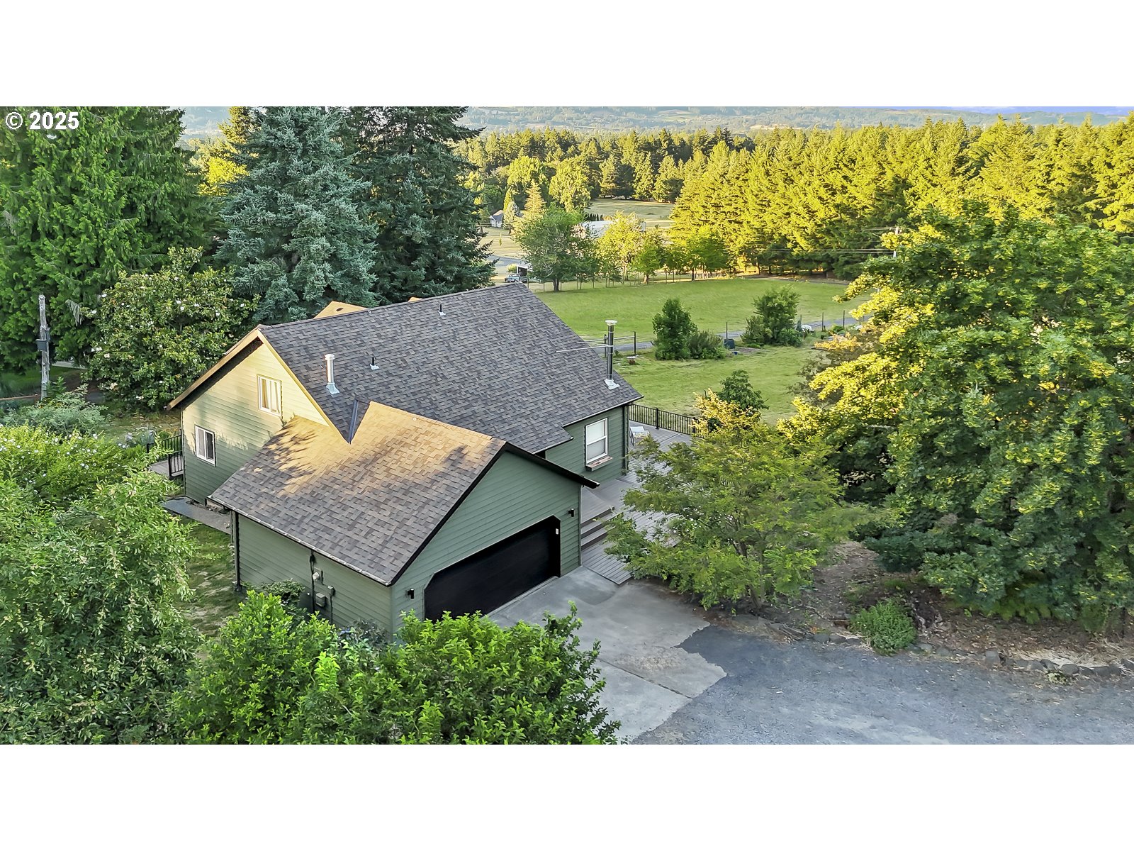 10623 Northeast Fox Farm Road Dundee, OR 97115 - Photo 2 of 47