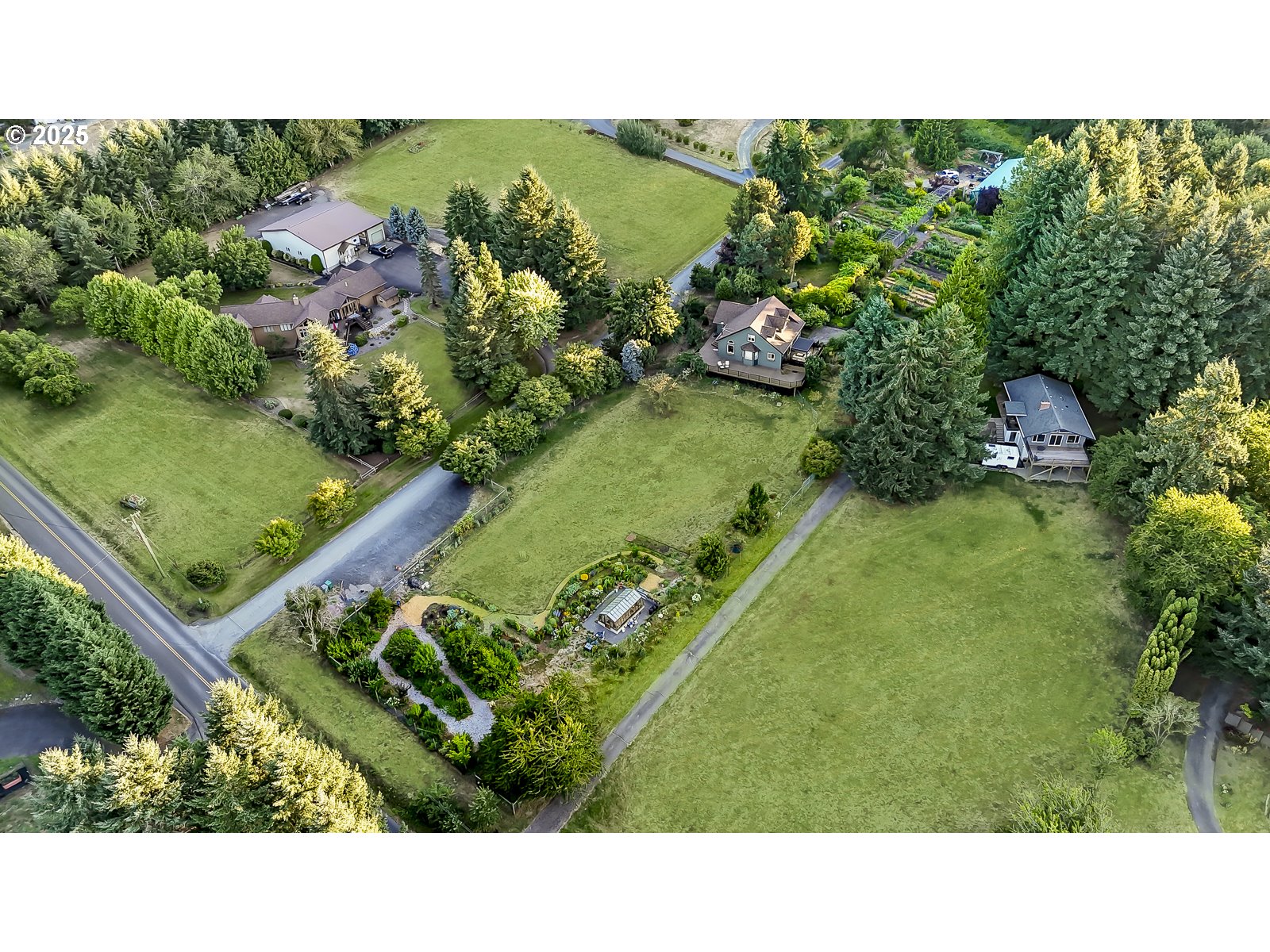 10623 Northeast Fox Farm Road Dundee, OR 97115 - Photo 6 of 47