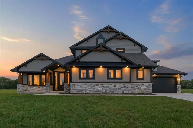 $959,000 | 13507 Woodland Rnch Drive, Lee's Summit, MO 64086