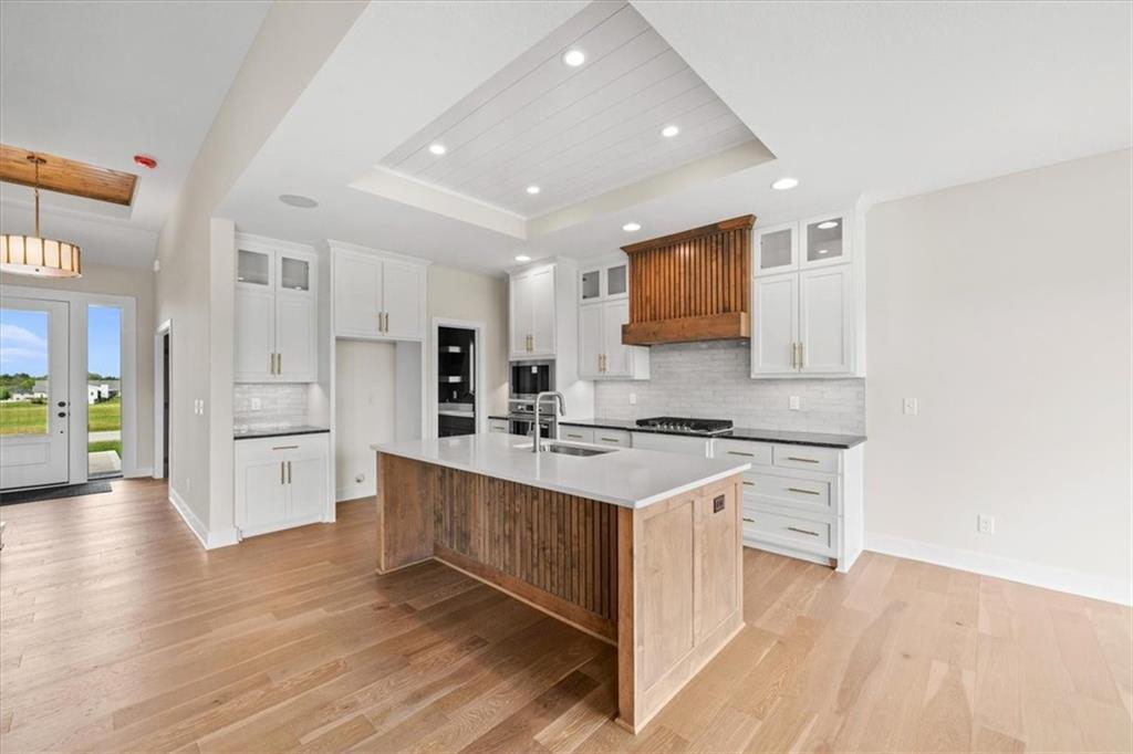 13507 Woodland Rnch Drive Lee's Summit, MO 64086 - Photo 11 of 39