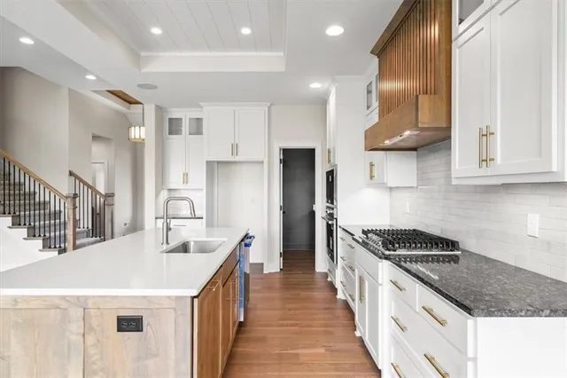 $959,000 | 13507 Woodland Rnch Drive, Lee's Summit, MO 64086