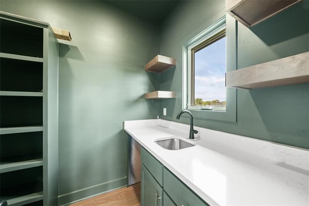 13507 Woodland Rnch Drive Lee's Summit, MO 64086 - Photo 14 of 39