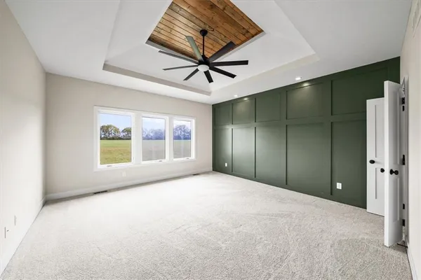 $948,000 | 13507 Woodland Rnch Drive, Lee's Summit, MO 64086