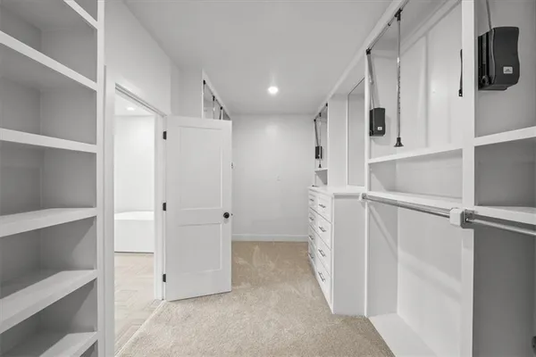 $948,000 | 13507 Woodland Rnch Drive, Lee's Summit, MO 64086