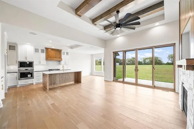 $959,000 | 13507 Woodland Rnch Drive, Lee's Summit, MO 64086