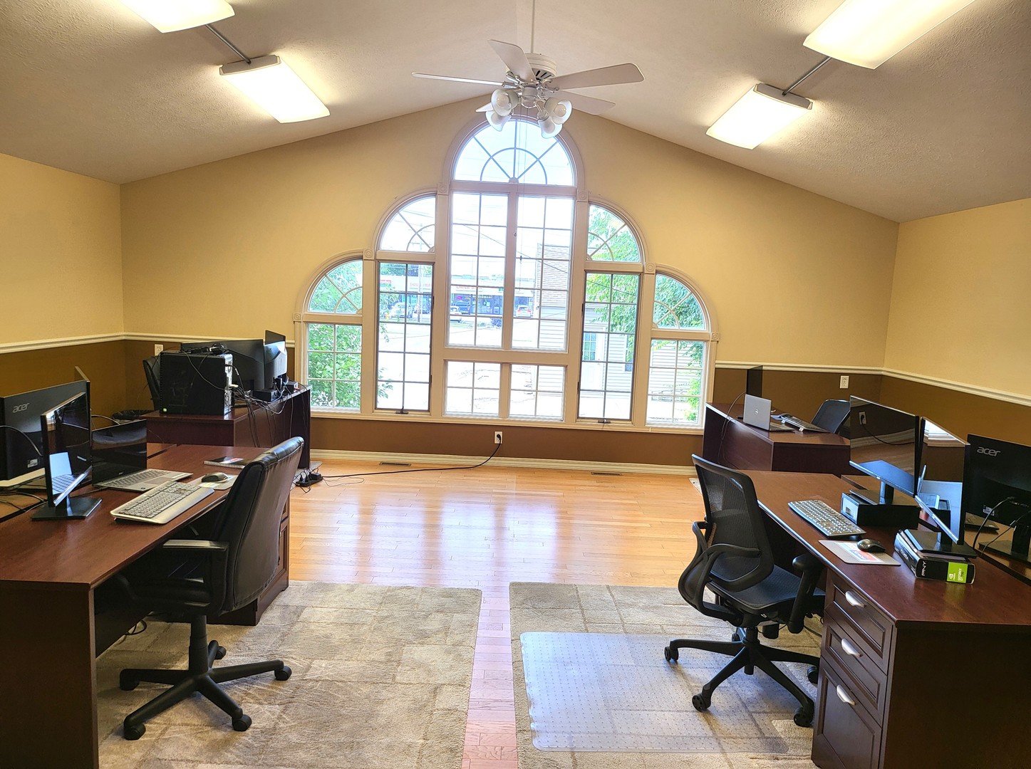 2306 Maysel Street Bloomington, IL 61701 - Photo 7 of 32