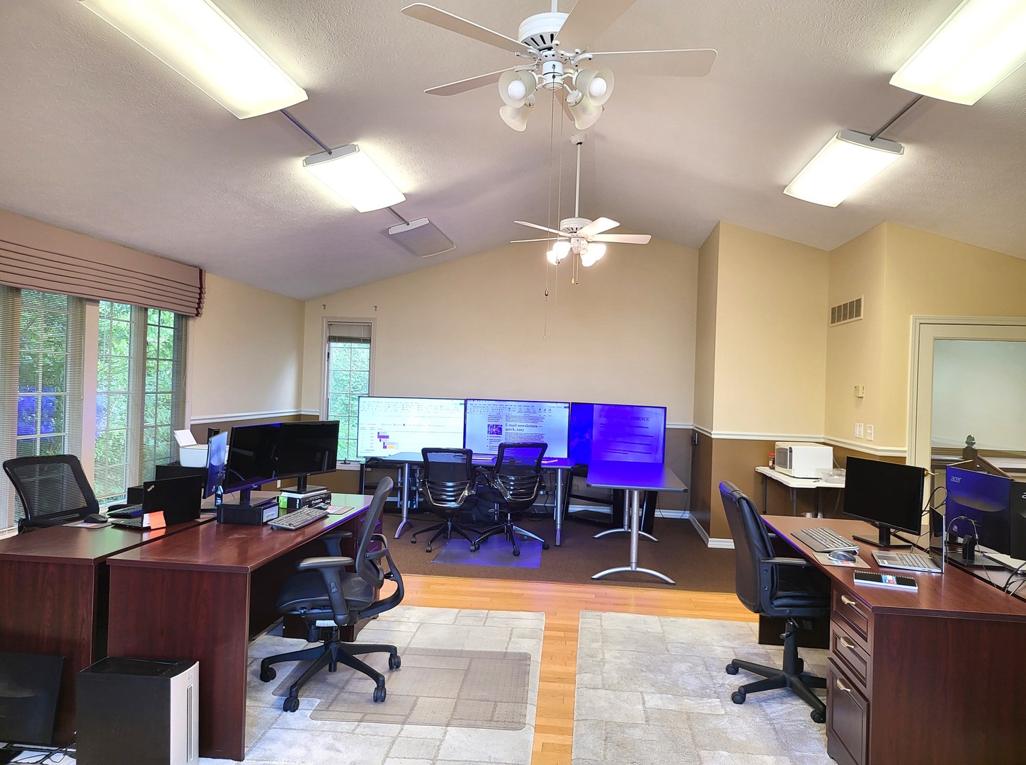 2306 Maysel Street Bloomington, IL 61701 - Photo 9 of 32