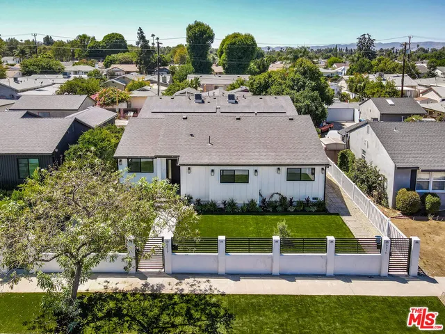 $1,950,000 | 6219 Sylvia Avenue, Tarzana, CA 91335
