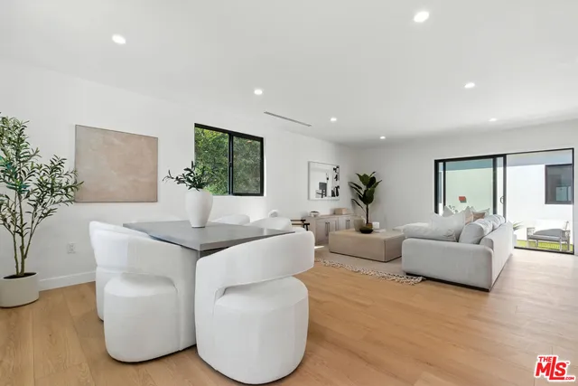 $1,950,000 | 6219 Sylvia Avenue, Tarzana, CA 91335