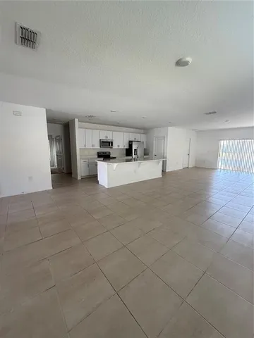 $2,800 | 355 White Heron Way, St. Cloud, FL 34772