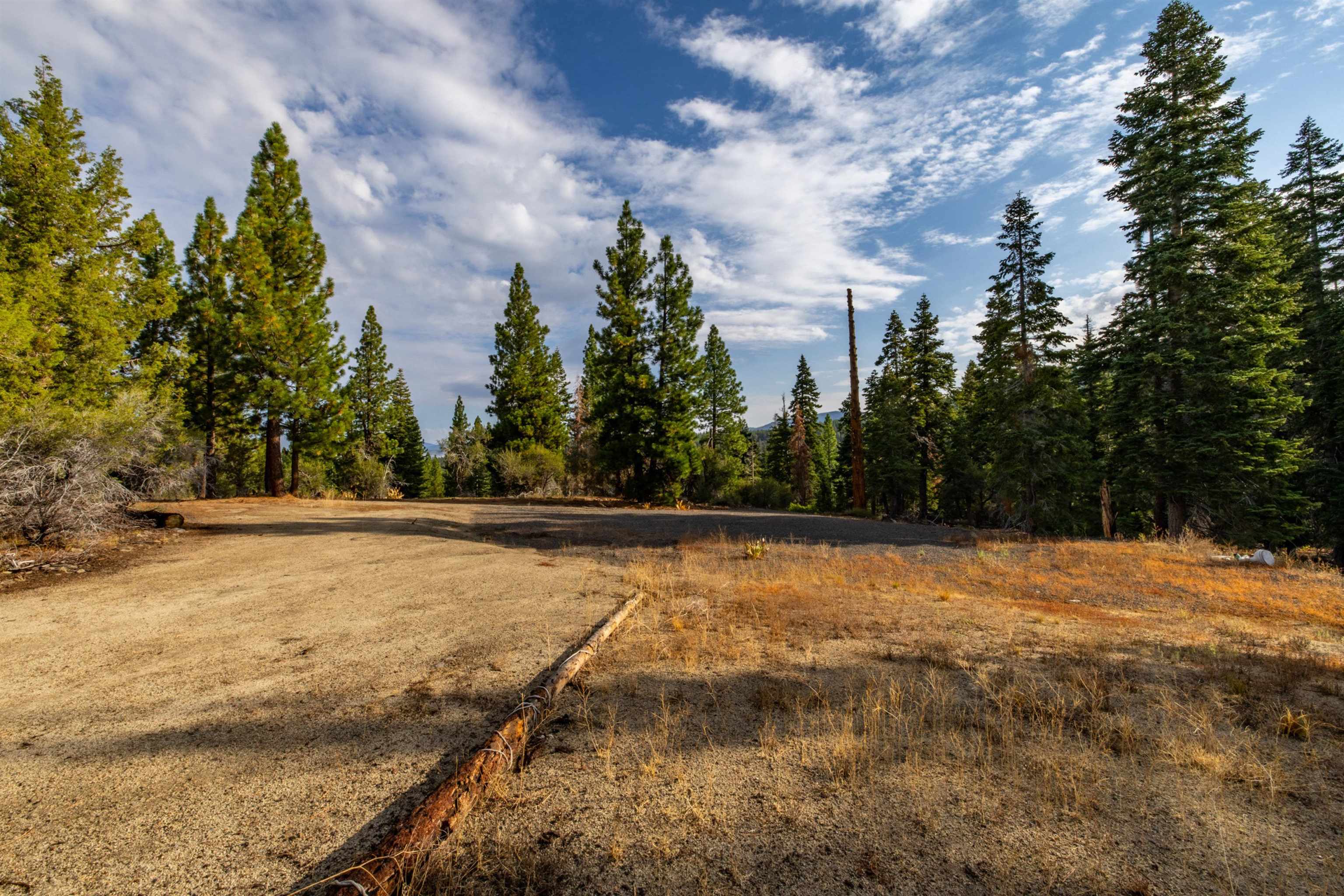 17545 Close Call Ridge Truckee, CA 96161 - Photo 13 of 28
