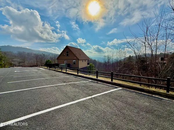 $119,540 | 1081 Cove Road, Unit 914, Sevierville, TN 37876
