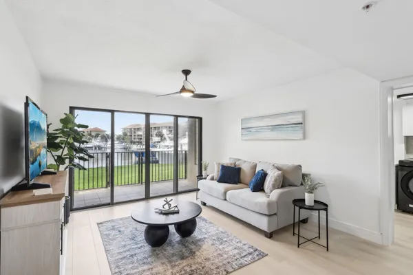 $569,000 | 1601 Marina Isle Way, Unit 101, Jupiter, FL 33477