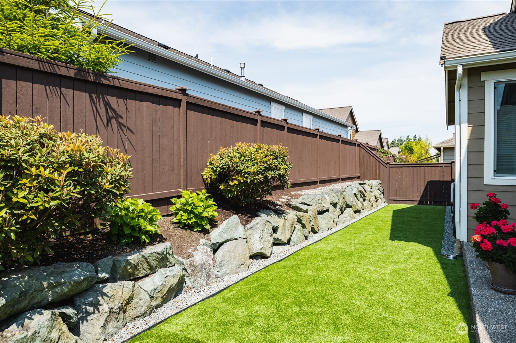 1127 Chestnut Loop Mount Vernon, WA 98274 - Photo 32 of 36 Gallery Image 32