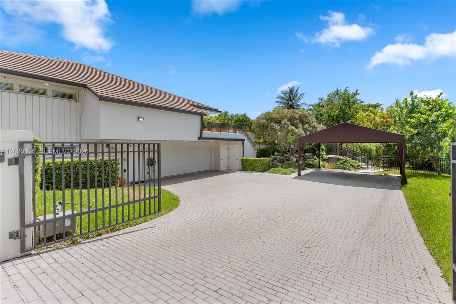 451 Ridge Road Coral Gables, FL 33143 - Photo 9 of 52